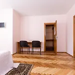 Apartamentai Laima * 德拉肯恩凯